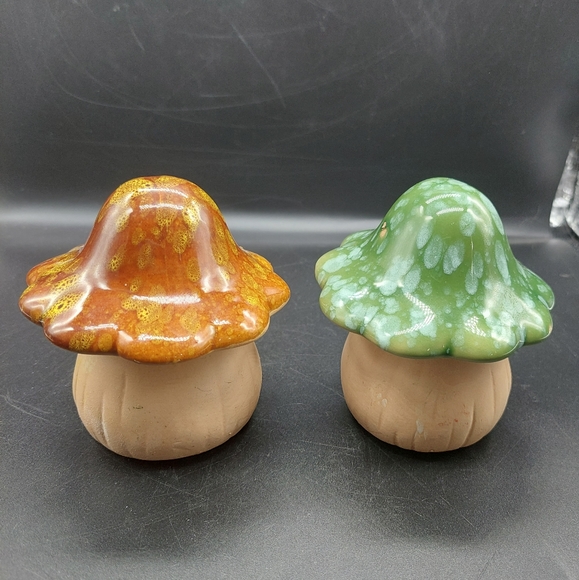 Ceramic Mushroom Garden Statue, Green Toadstool, Mushroom Figurine, Fairy Garden - Picture 6 of 14